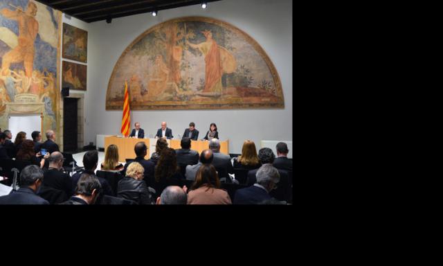El Govern presenta la cartera de serveis per als catalans inscrits al Registre de residents a l'exterior